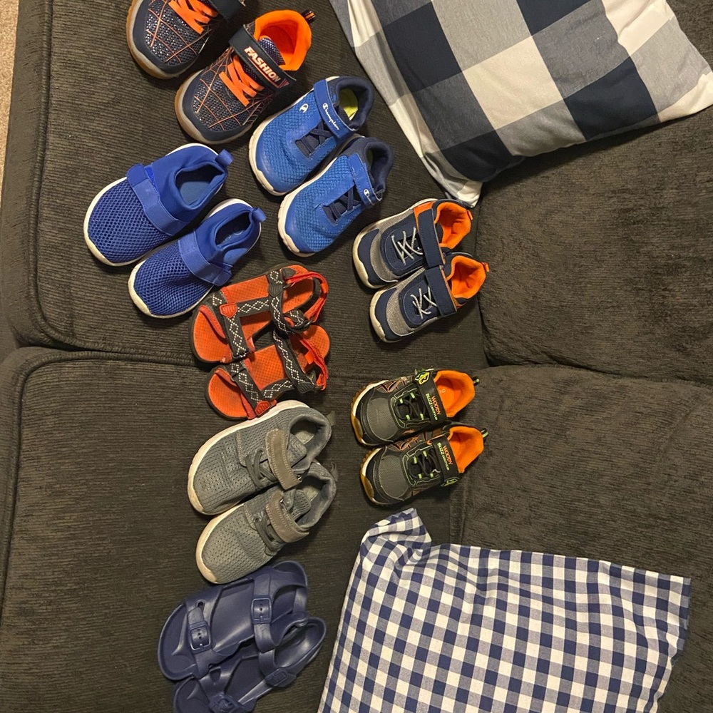 Boys size 9 toddler shoe bundle.